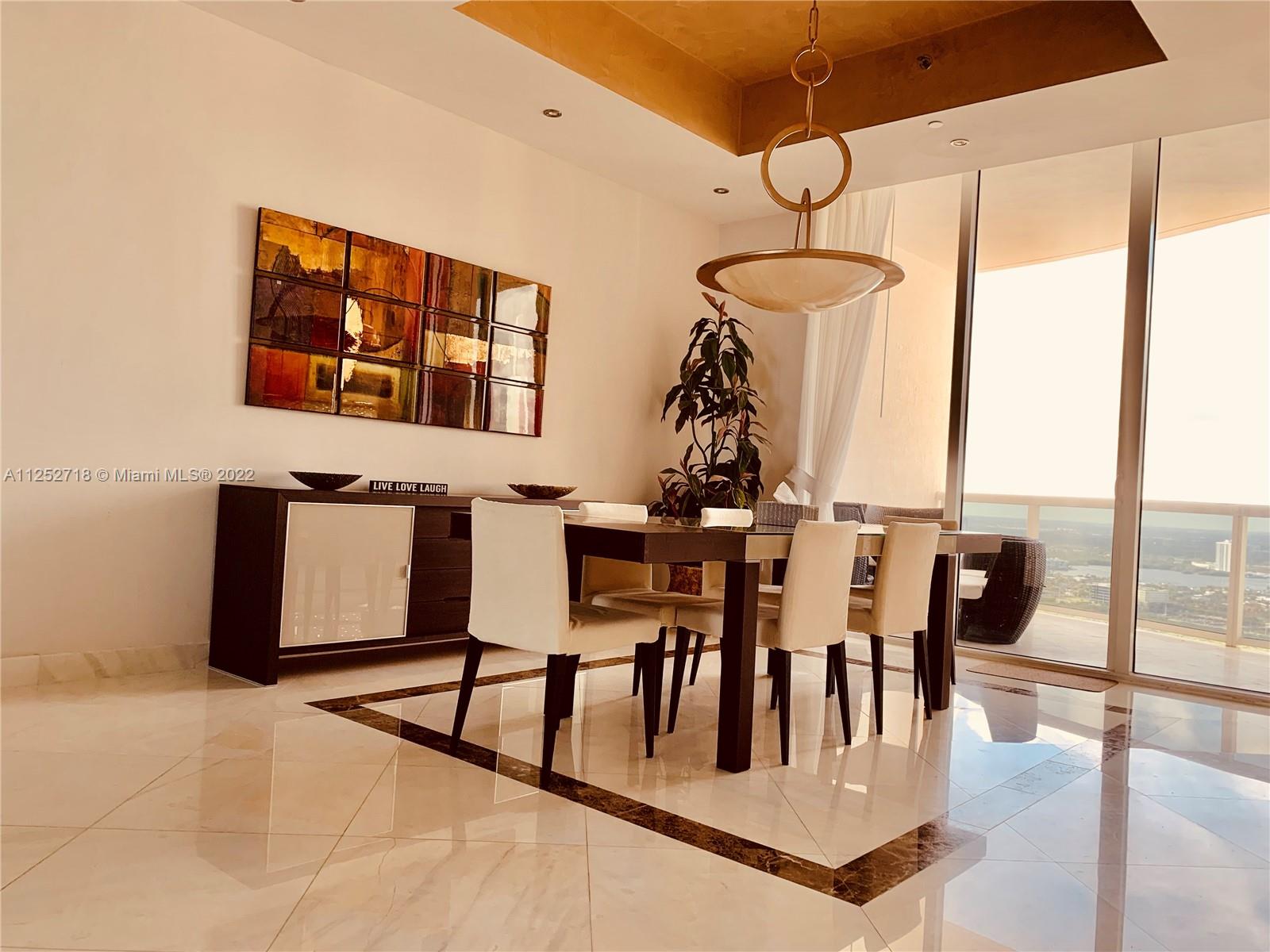 Ver detalles 3806 3 / 4 2558 sq. ft. $ 2022-08-06 0 foto