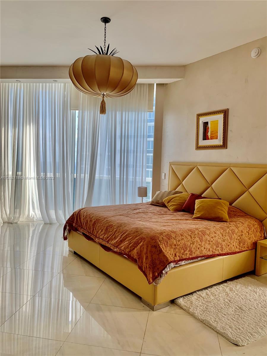Ver detalles 3806 3 / 4 2558 sq. ft. $ 2022-08-06 0 foto