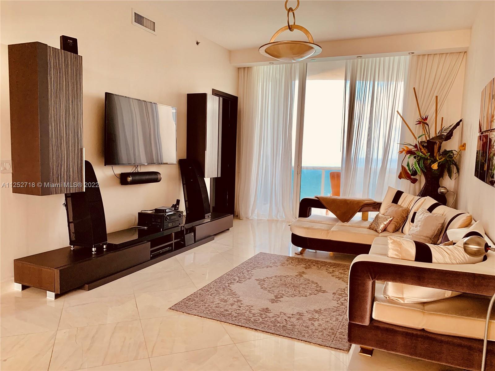 Ver detalles 3806 3 / 4 2558 sq. ft. $ 2022-08-06 0 foto