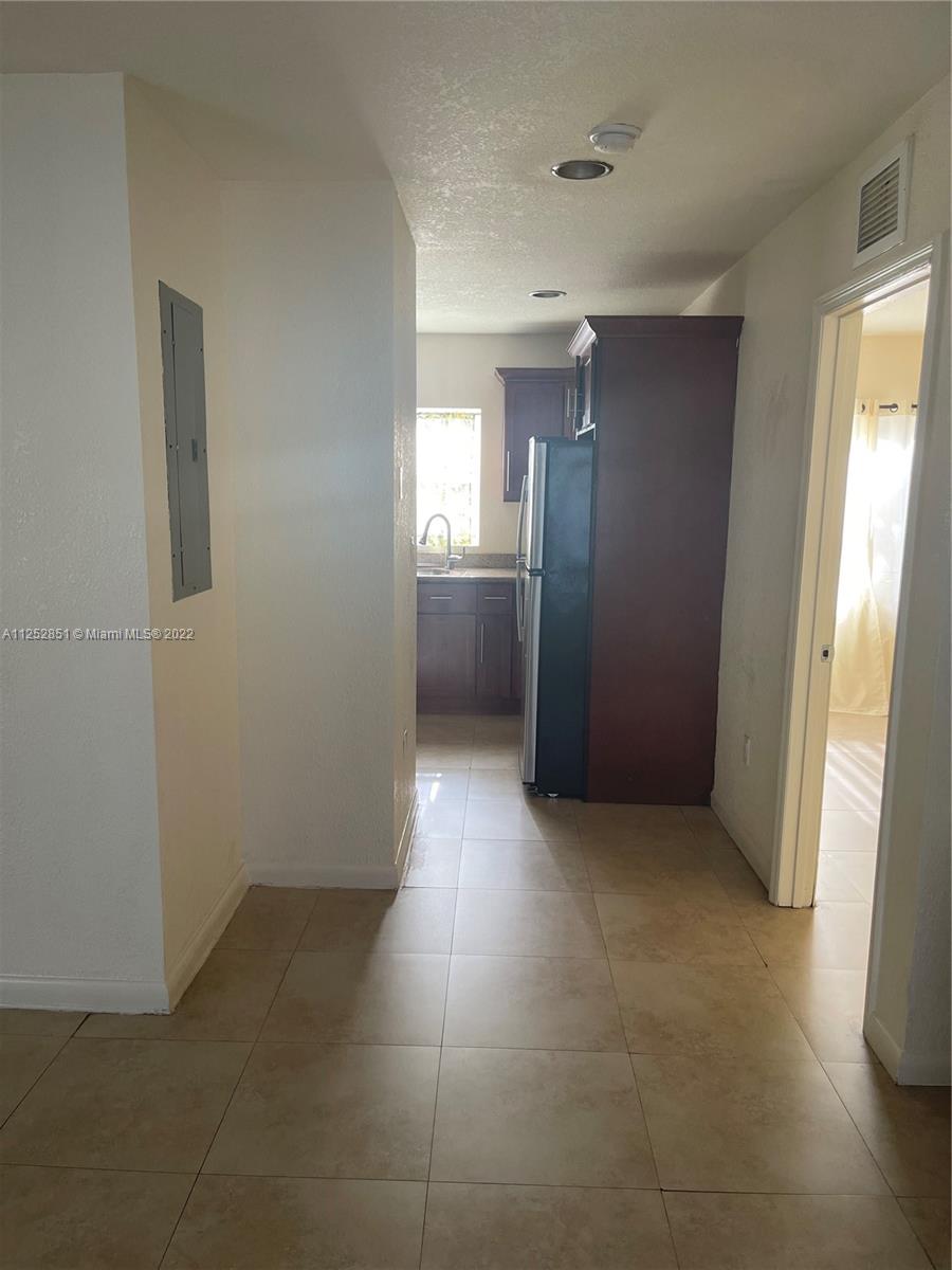 See details / 2506 sq. ft. $ 2023-01-14 0 Photo