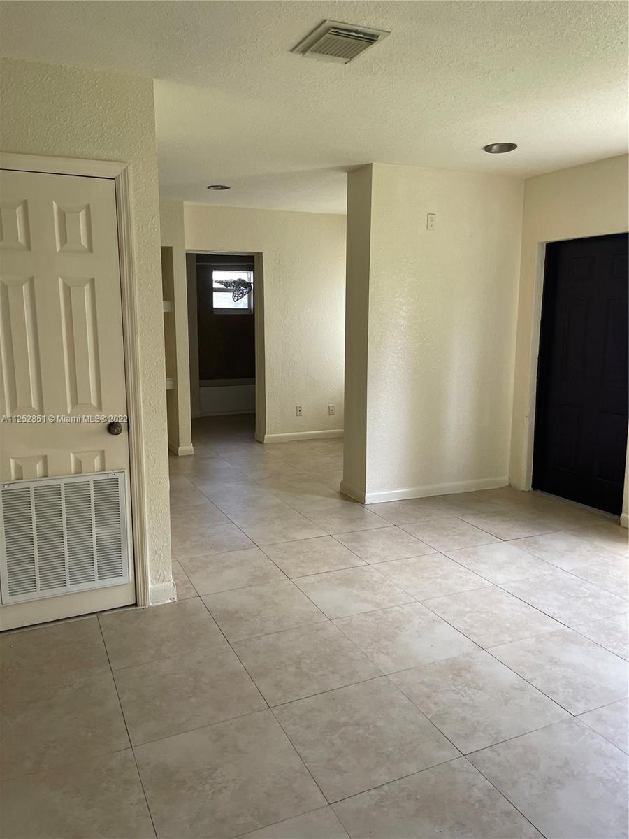 See details / 2506 sq. ft. $ 2023-01-14 0 Photo