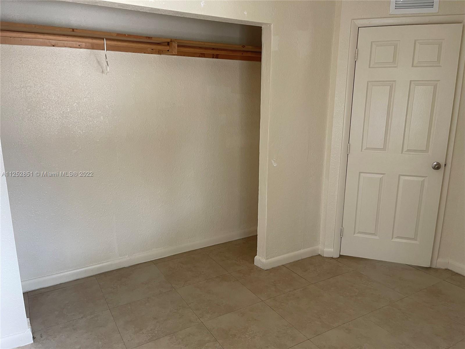 See details / 2506 sq. ft. $ 2023-01-14 0 Photo