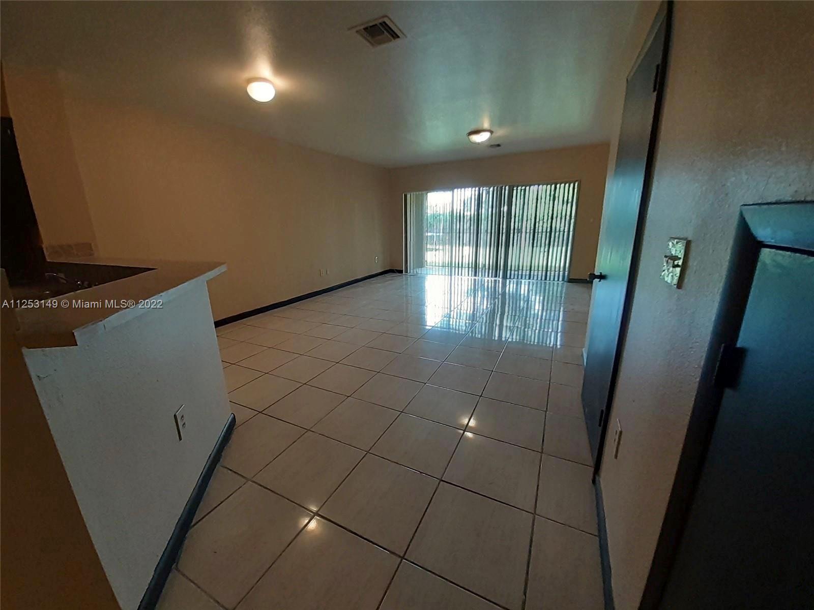 See details / 6938 sq. ft. $ 2022-09-27 0 Photo