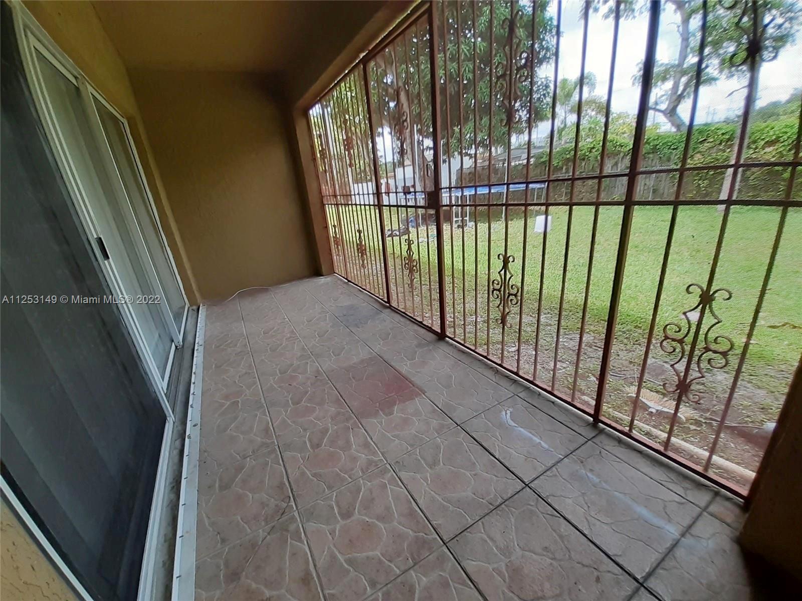 See details / 6938 sq. ft. $ 2022-09-27 0 Photo