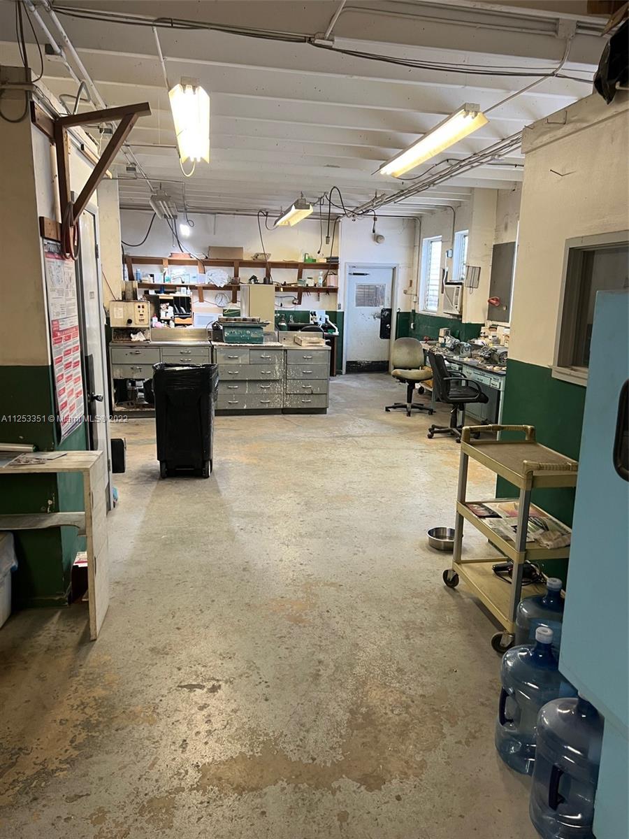 See details / sq. ft. $ 2022-12-20 0 Photo