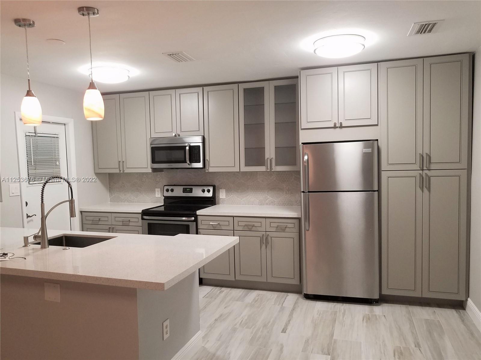 See details / 1540 sq. ft. $ 2022-08-12 0 Photo