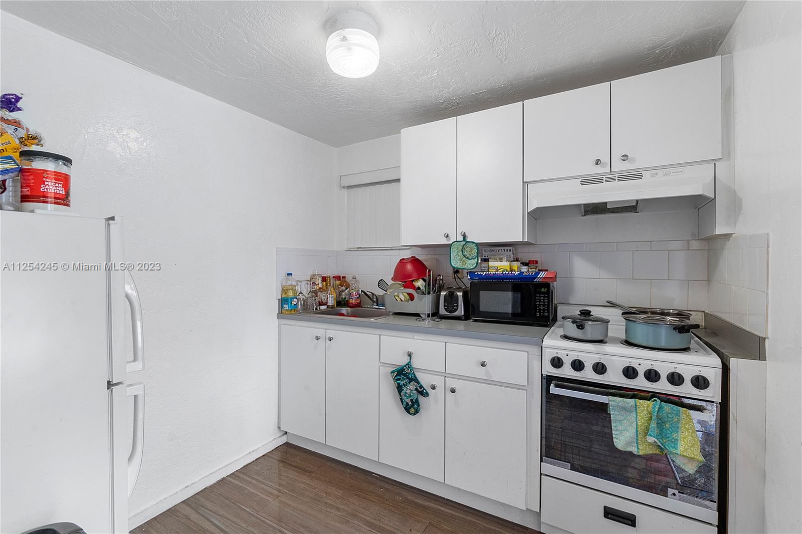 See details / sq. ft. $ 2023-01-09 0 Photo