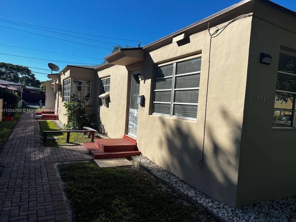 See details / 1478 sq. ft. $ 2022-10-20 0 Photo