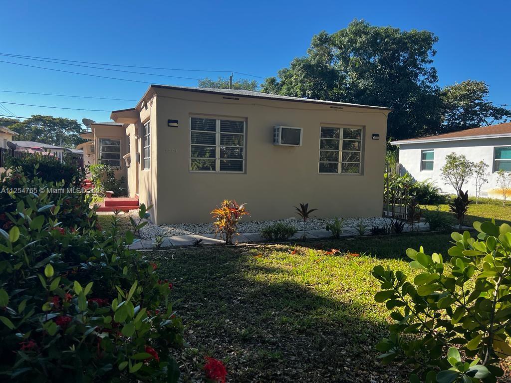 See details / 1478 sq. ft. $ 2022-10-20 0 Photo