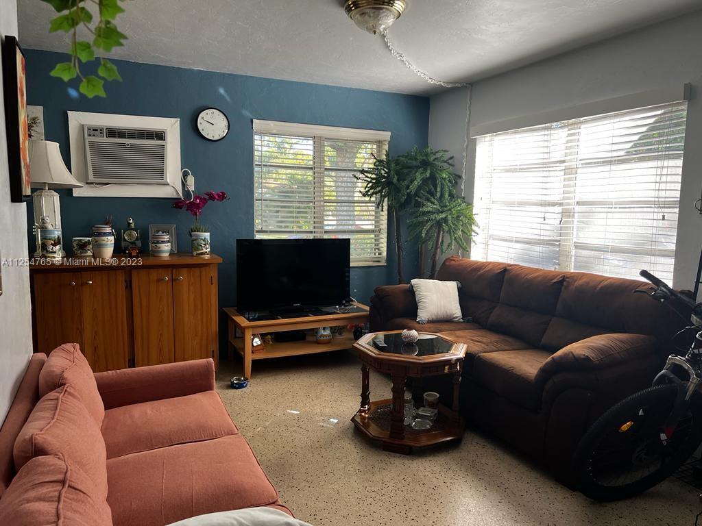 See details / 1478 sq. ft. $ 2022-10-20 0 Photo
