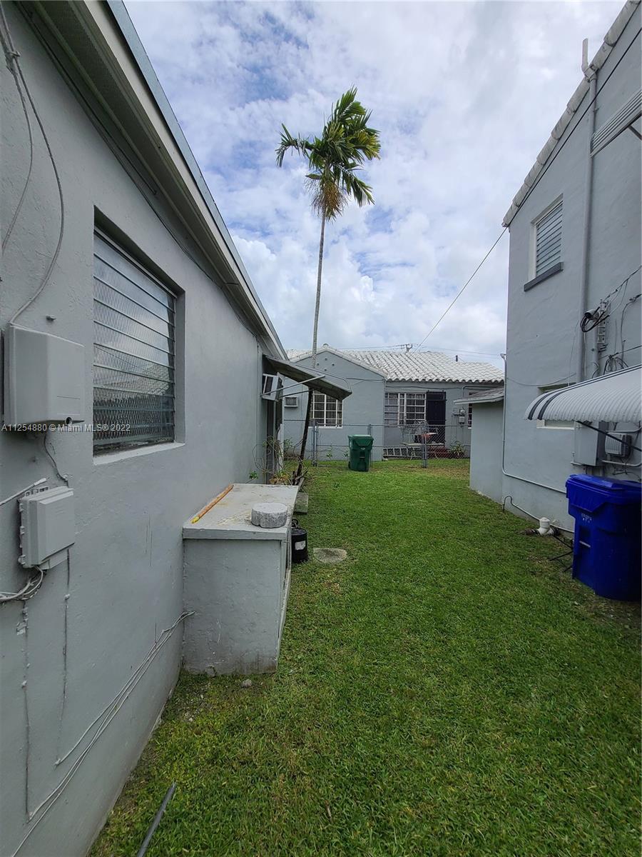See details / 3177 sq. ft. $ 2022-11-07 0 Photo