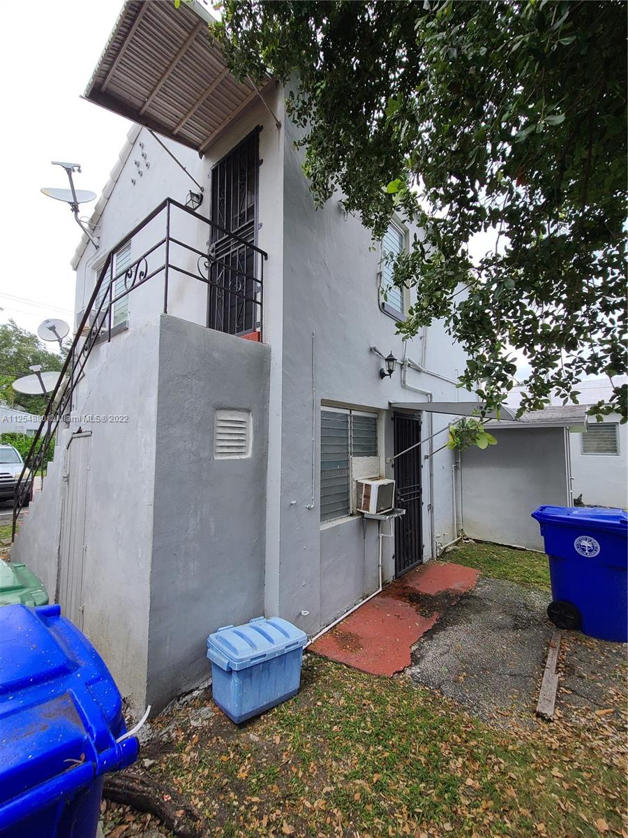 See details / 3177 sq. ft. $ 2022-11-07 0 Photo