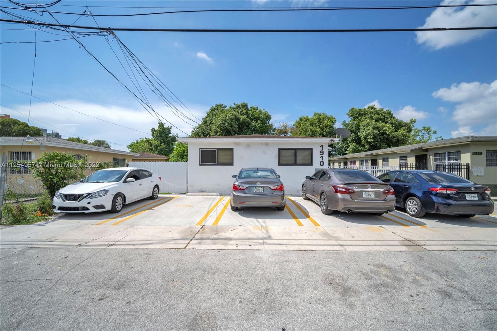 See details / 2074 sq. ft. $ 2022-08-10 0 Photo