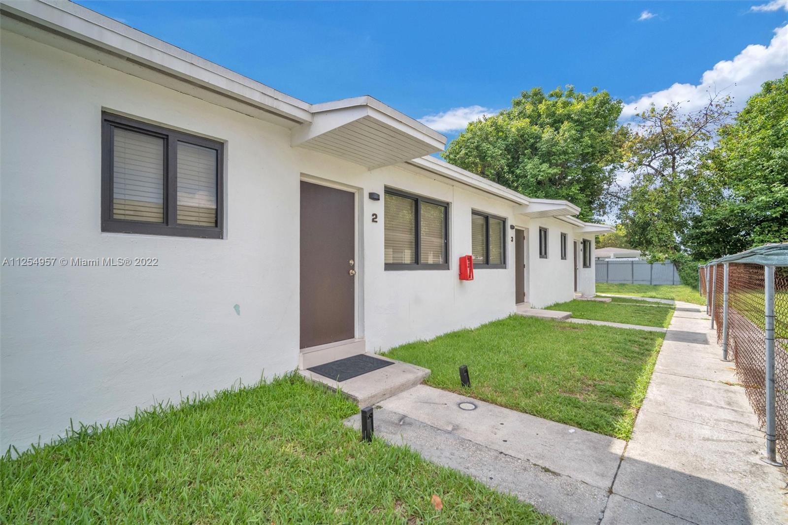 See details / 2074 sq. ft. $ 2022-08-10 0 Photo