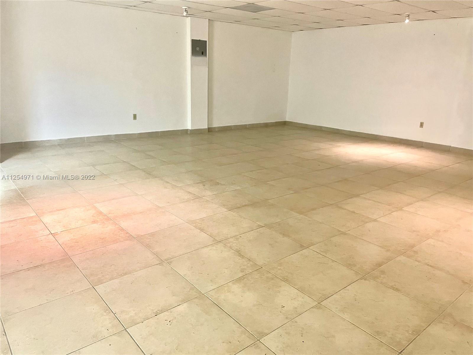 See details 35 / sq. ft. $ 2022-10-03 0 Photo