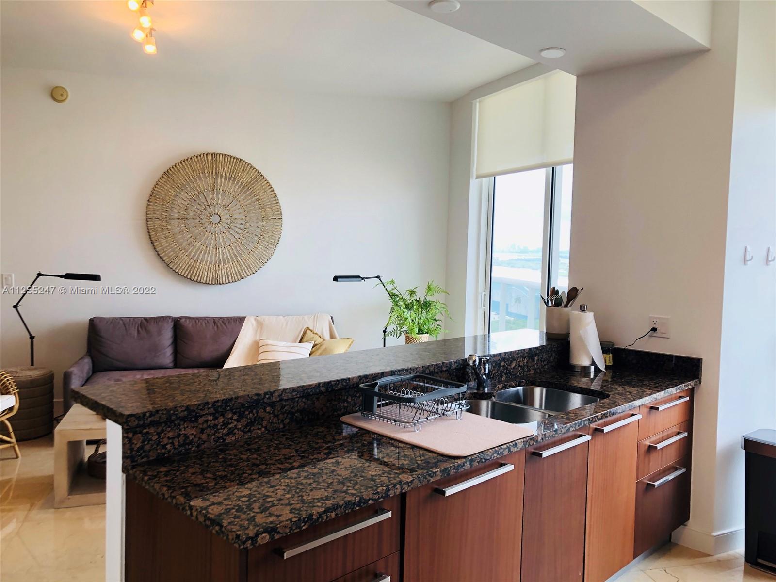 See details 1505 2 / 2 1463 sq. ft. $ 2022-08-11 0 Photo