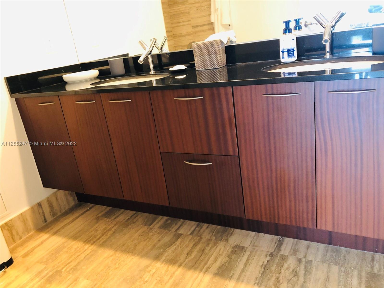See details 1505 2 / 2 1463 sq. ft. $ 2022-08-11 0 Photo