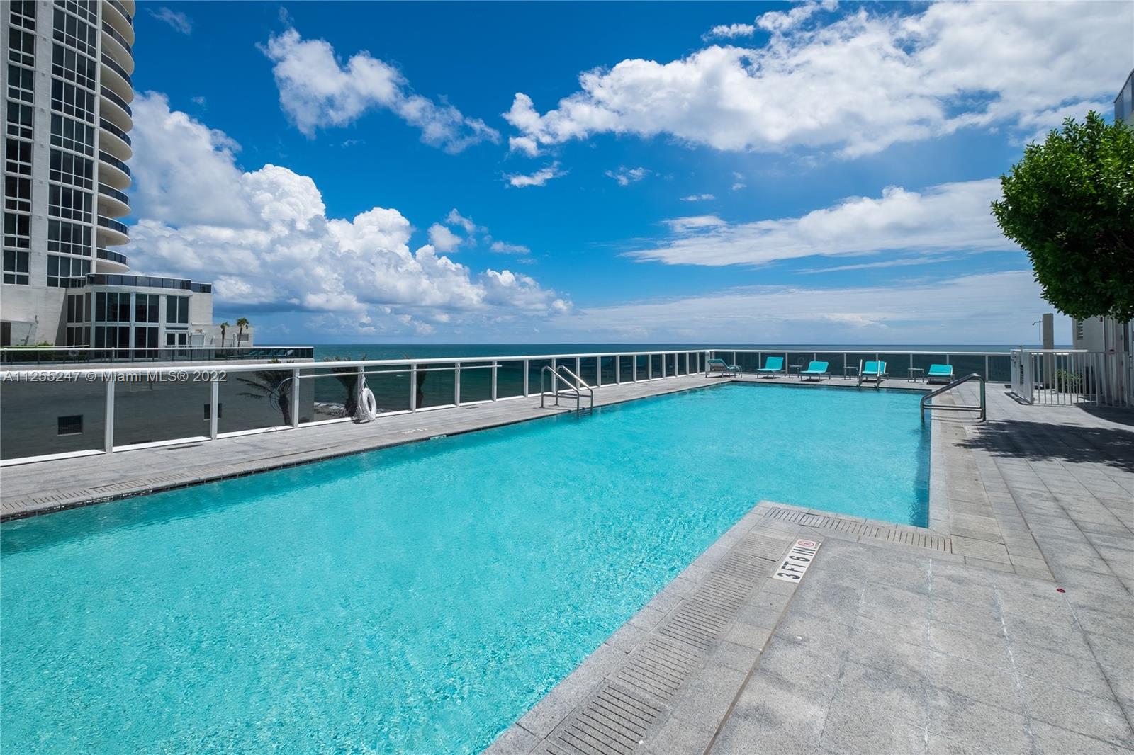 See details 1505 2 / 2 1463 sq. ft. $ 2022-08-11 0 Photo