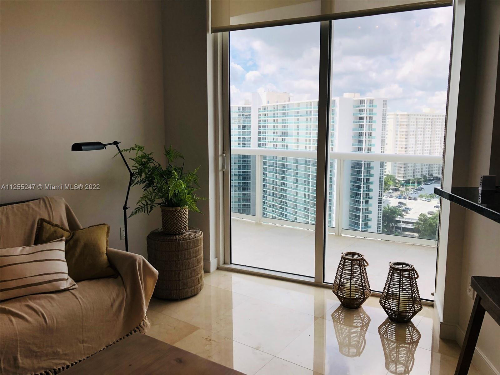 See details 1505 2 / 2 1463 sq. ft. $ 2022-08-11 0 Photo
