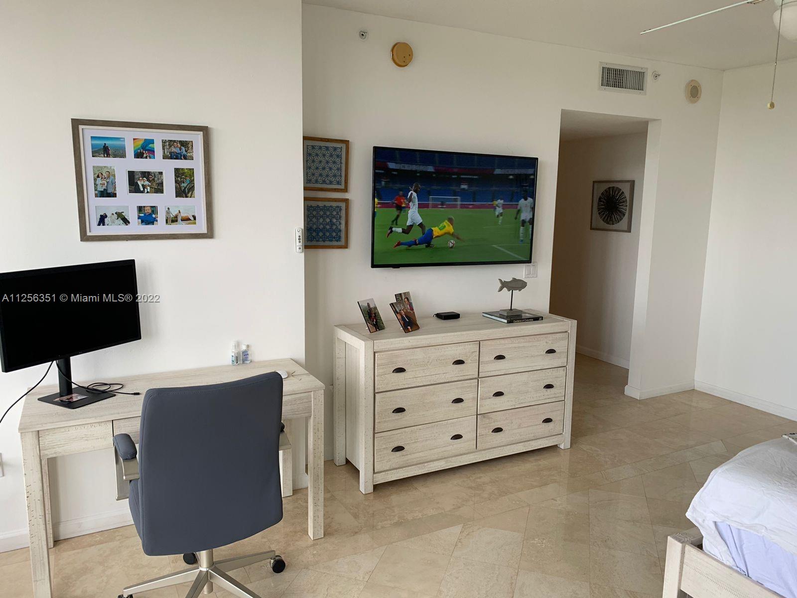 Photo of 6051 Ocean Dr #503, Hollywood, Florida, 33019 -