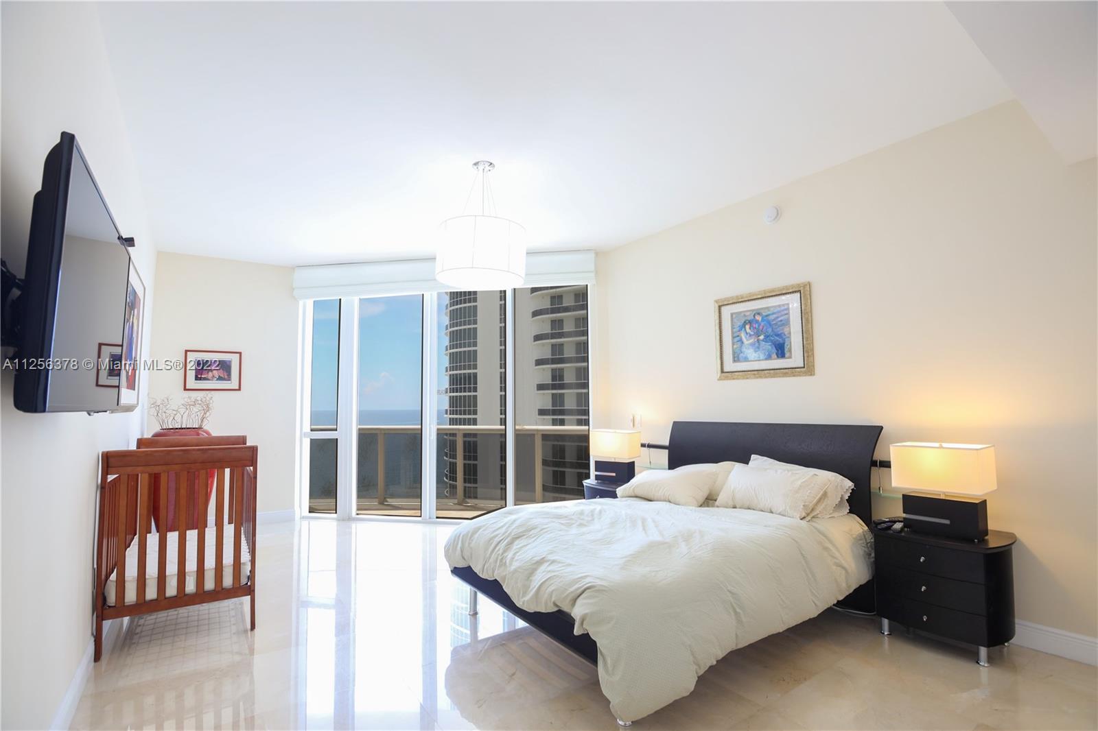 Ver detalles 2606 3 / 4 2327 sq. ft. $ 2022-08-13 0 foto