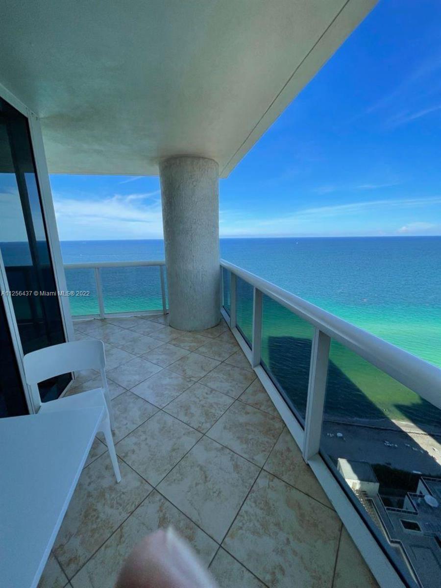 Ver detalles 3004 3 / 4 2078 sq. ft. $ 2022-08-13 0 foto