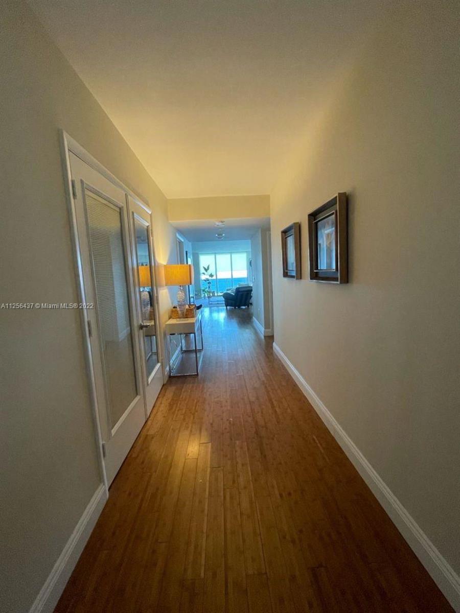 Ver detalles 3004 3 / 4 2078 sq. ft. $ 2022-08-13 0 foto