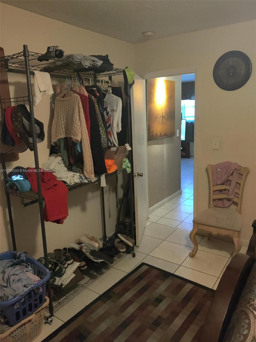 See details / 2100 sq. ft. $ 2022-12-08 0 Photo