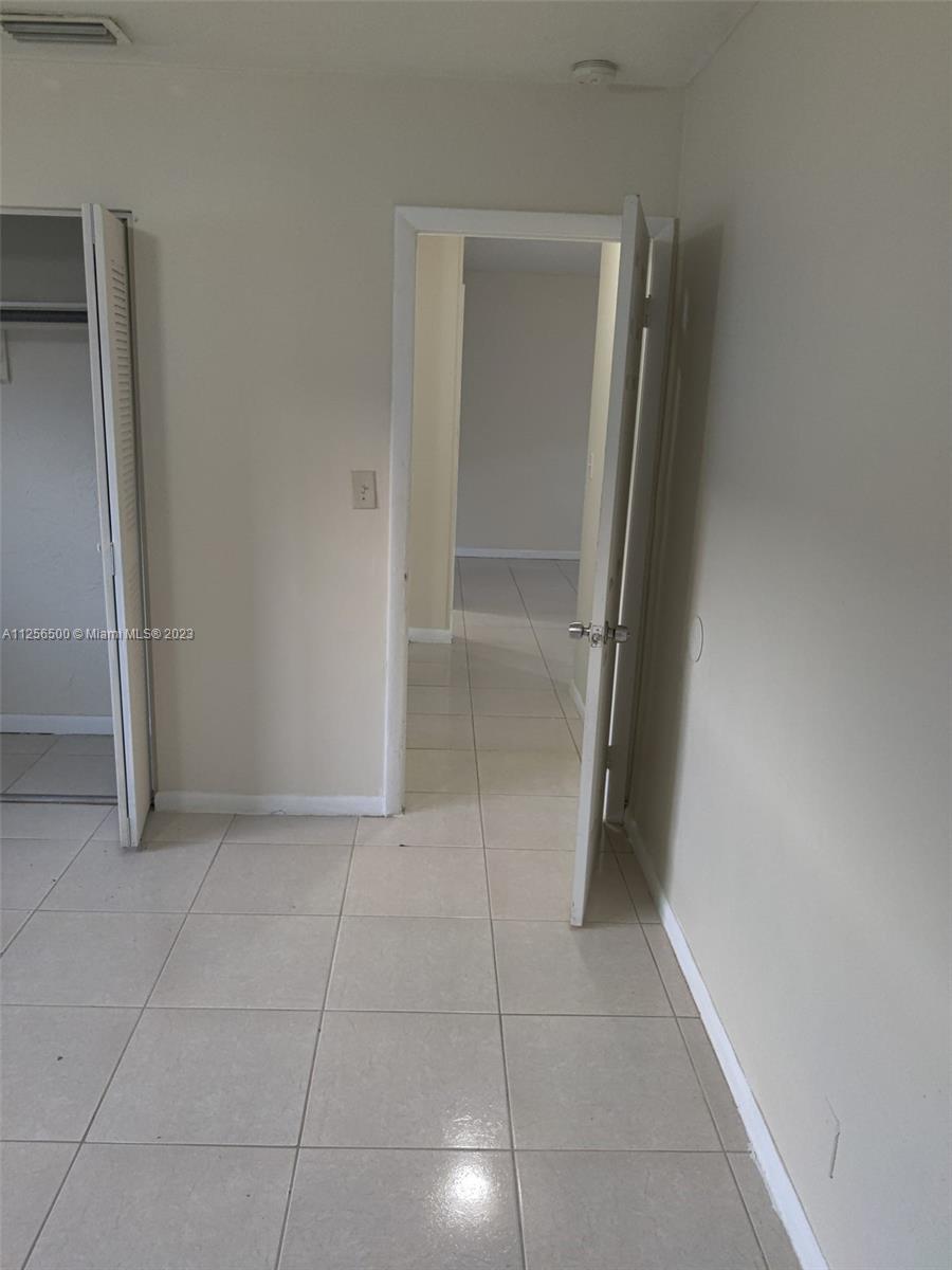See details / 2100 sq. ft. $ 2022-12-08 0 Photo