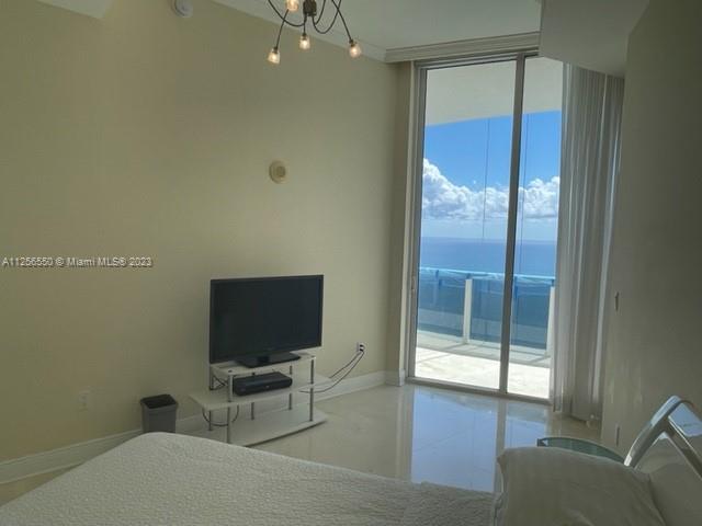 See details 3607 3 / 3 2106 sq. ft. $ 2022-11-28 0 Photo