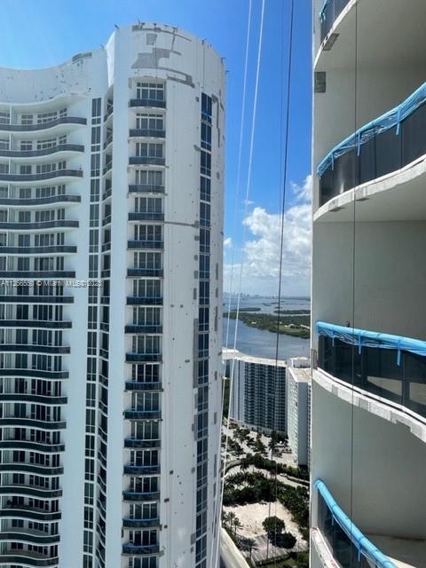 See details 3607 3 / 3 2106 sq. ft. $ 2022-11-28 0 Photo