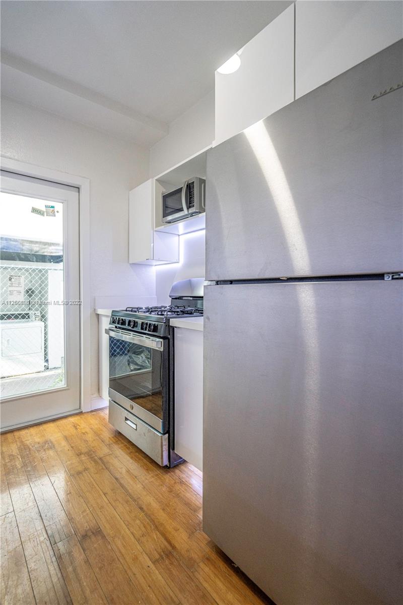 See details 1-20 / sq. ft. $ 2022-08-15 0 Photo