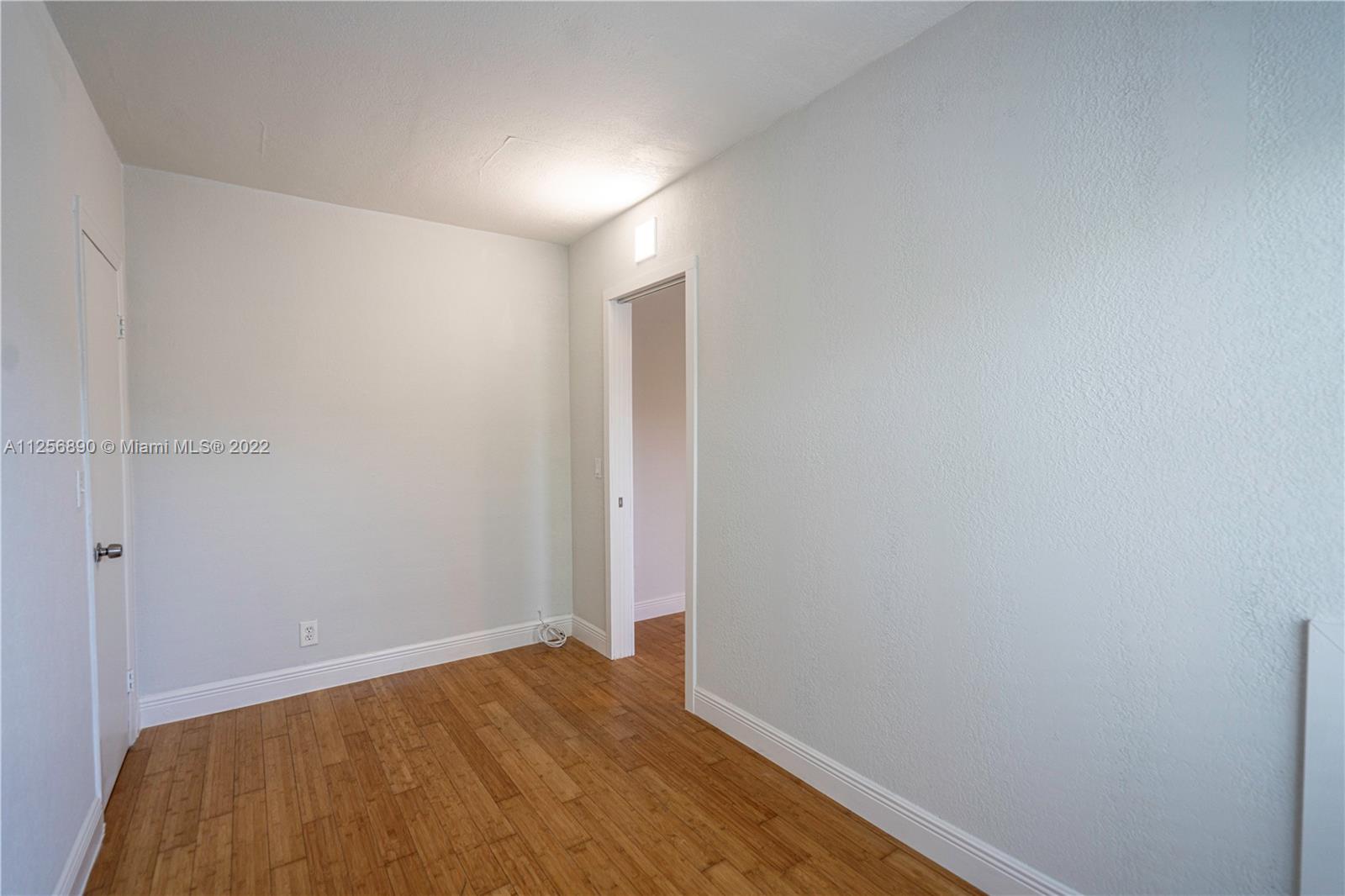See details 1-20 / sq. ft. $ 2022-08-15 0 Photo