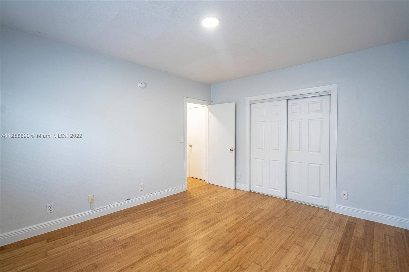 See details 1-20 / sq. ft. $ 2022-08-15 0 Photo