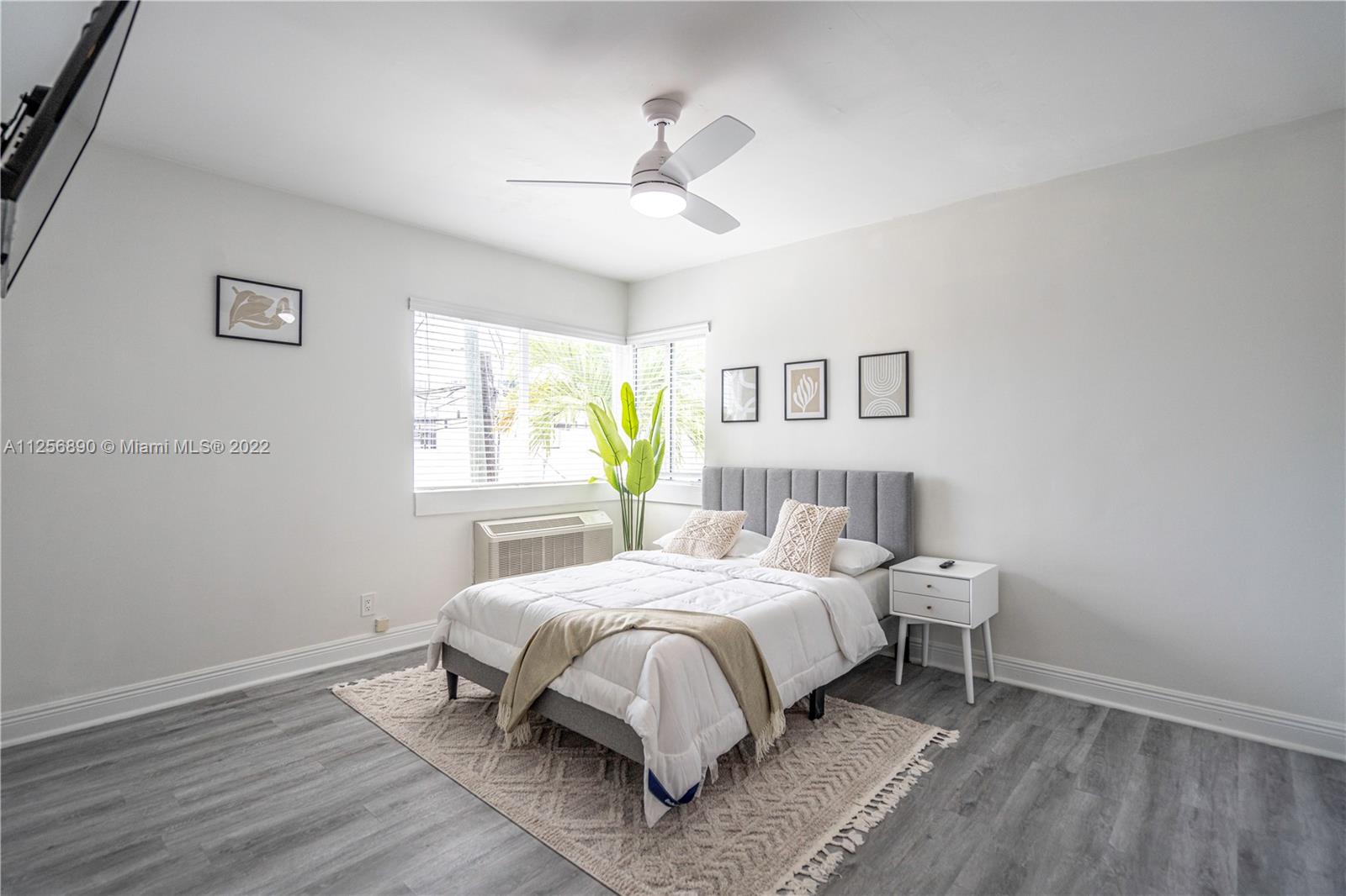 See details 1-20 / sq. ft. $ 2022-08-15 0 Photo