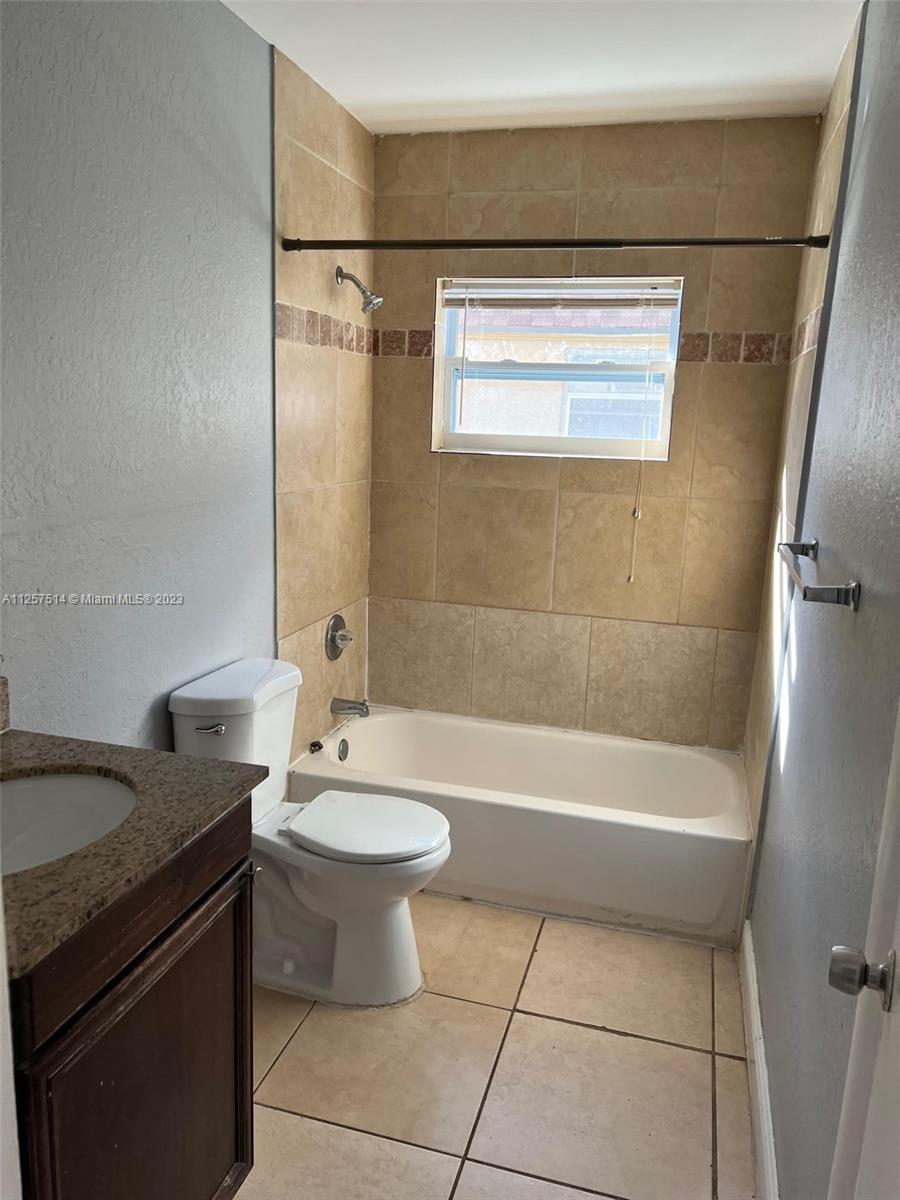 See details / 2504 sq. ft. $ 2023-01-20 0 Photo
