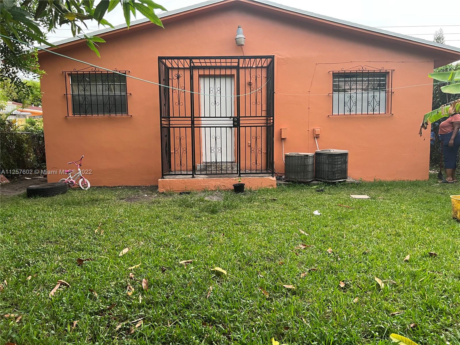 See details / 1875 sq. ft. $ 2022-10-06 0 Photo