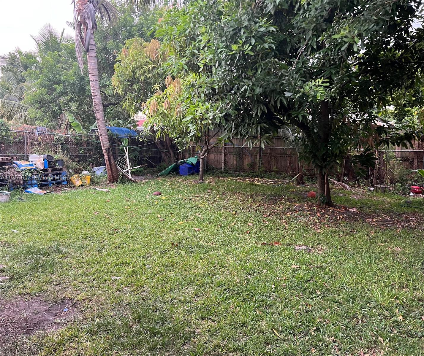 See details / 1875 sq. ft. $ 2022-10-06 0 Photo