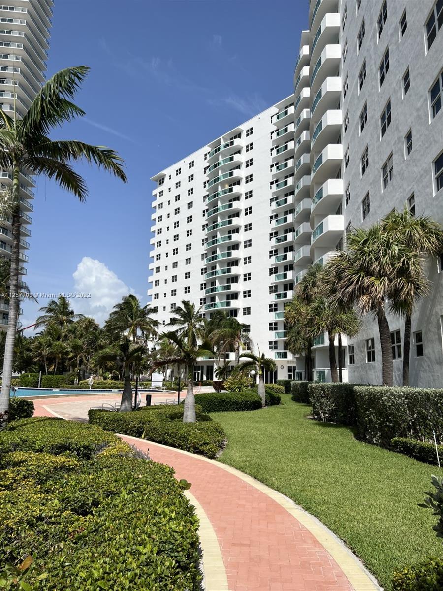 Photo of 3001 Ocean Dr #737, Hollywood, Florida, 33019 -