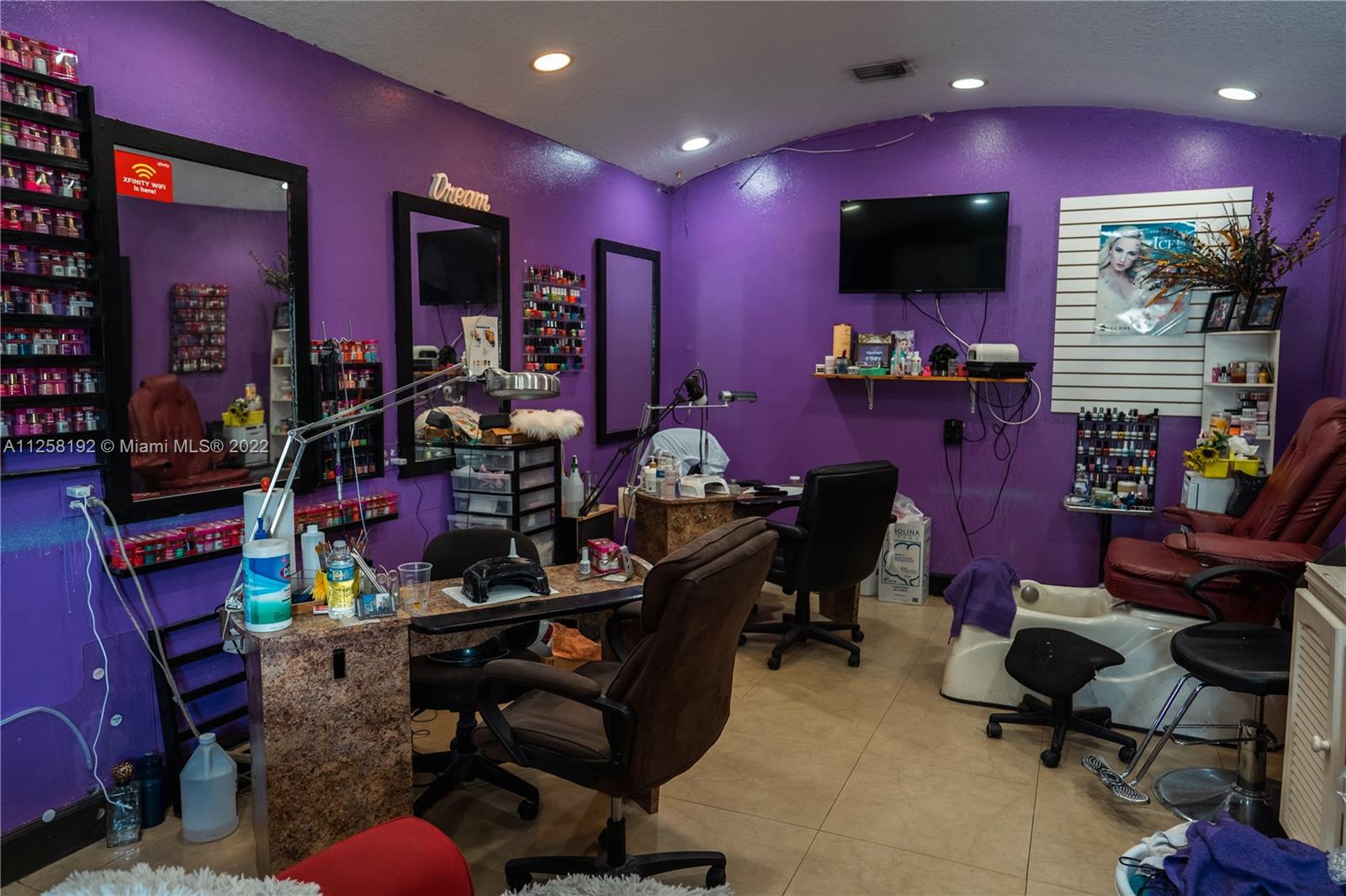 See details / sq. ft. $ 2022-10-19 0 Photo