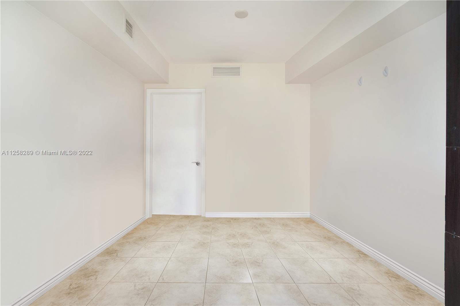 See details 809 2 / 1 1086 sq. ft. $ 2022-11-14 0 Photo