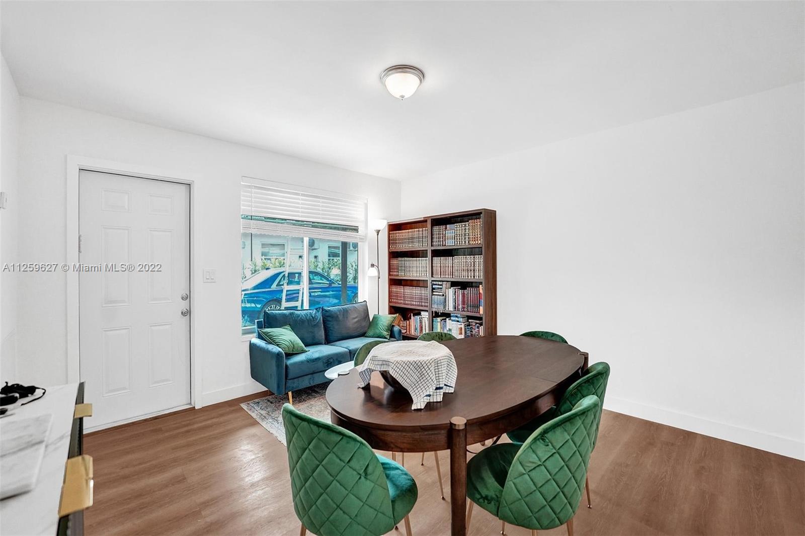See details / 3039 sq. ft. $ 2022-08-19 0 Photo