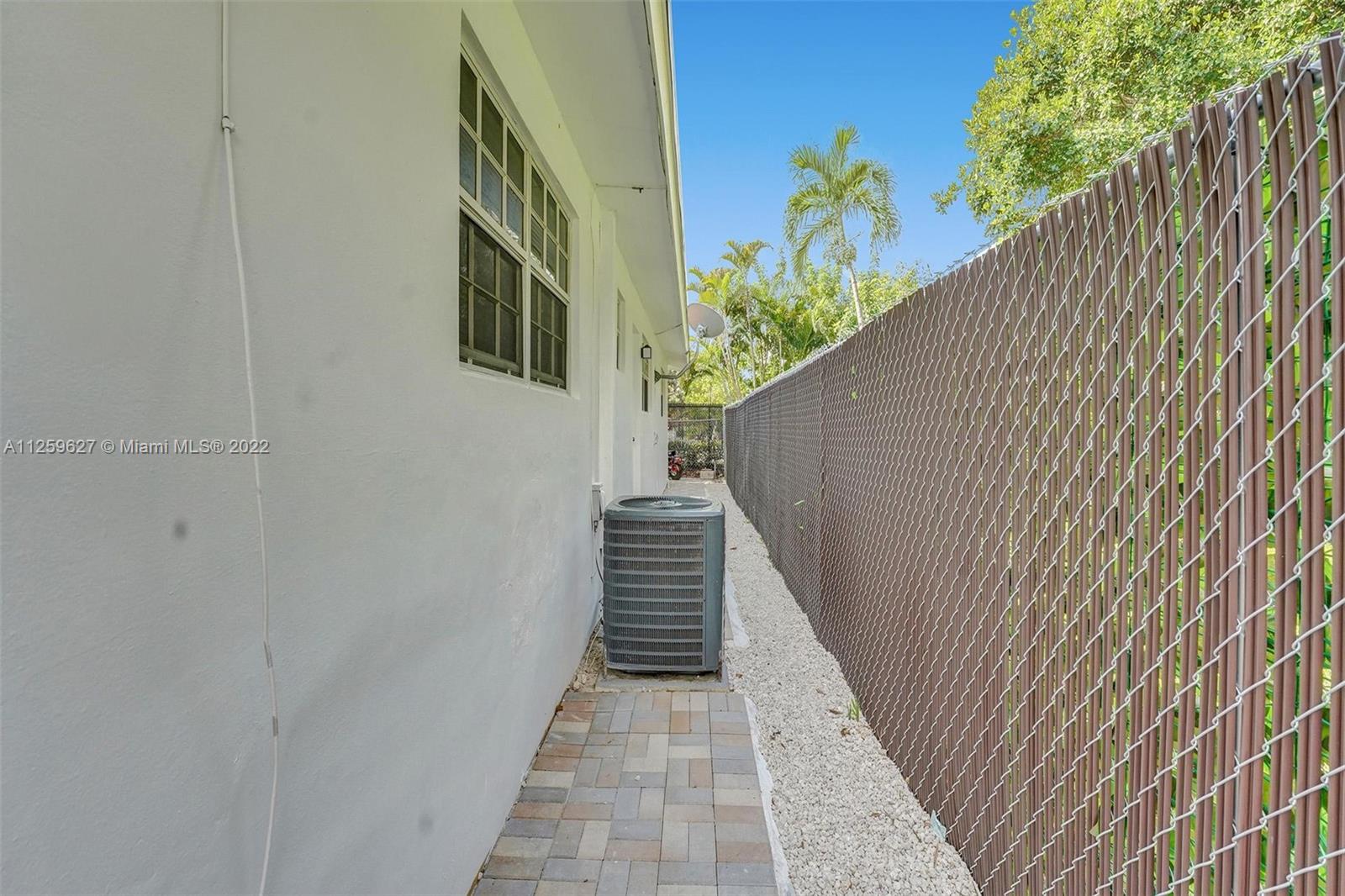 See details / 3039 sq. ft. $ 2022-08-19 0 Photo