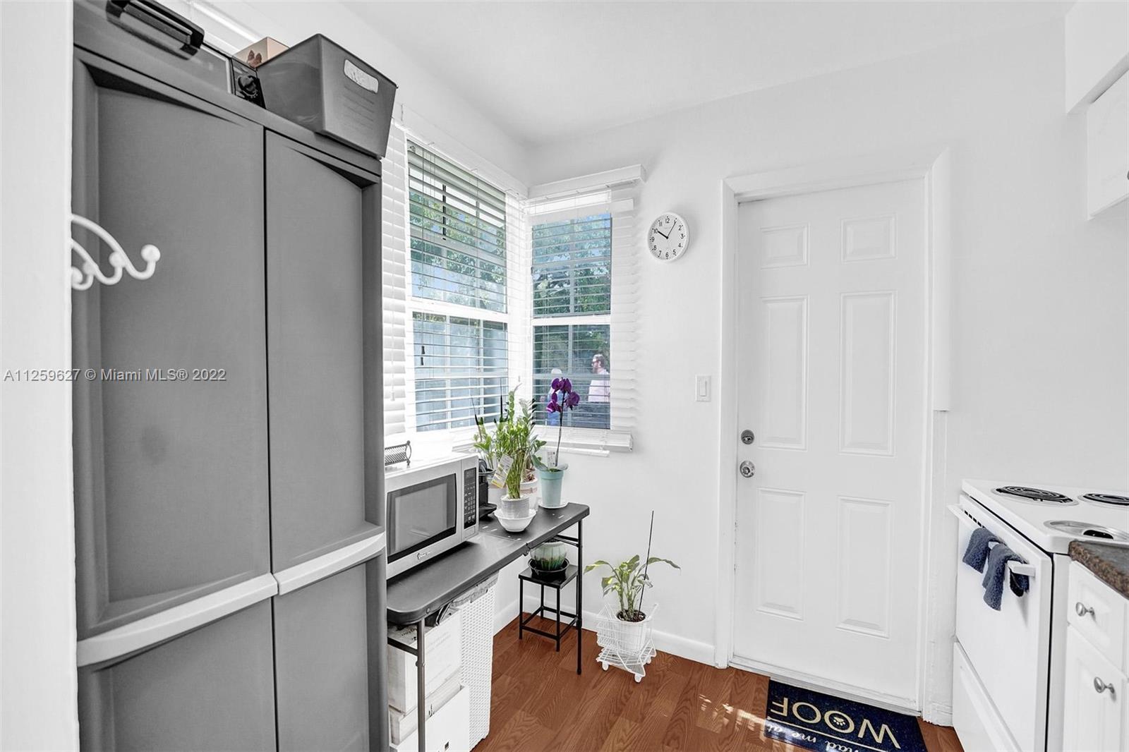See details / 3039 sq. ft. $ 2022-08-19 0 Photo