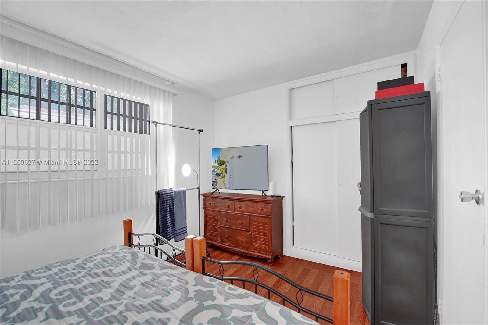 See details / 3039 sq. ft. $ 2022-08-19 0 Photo