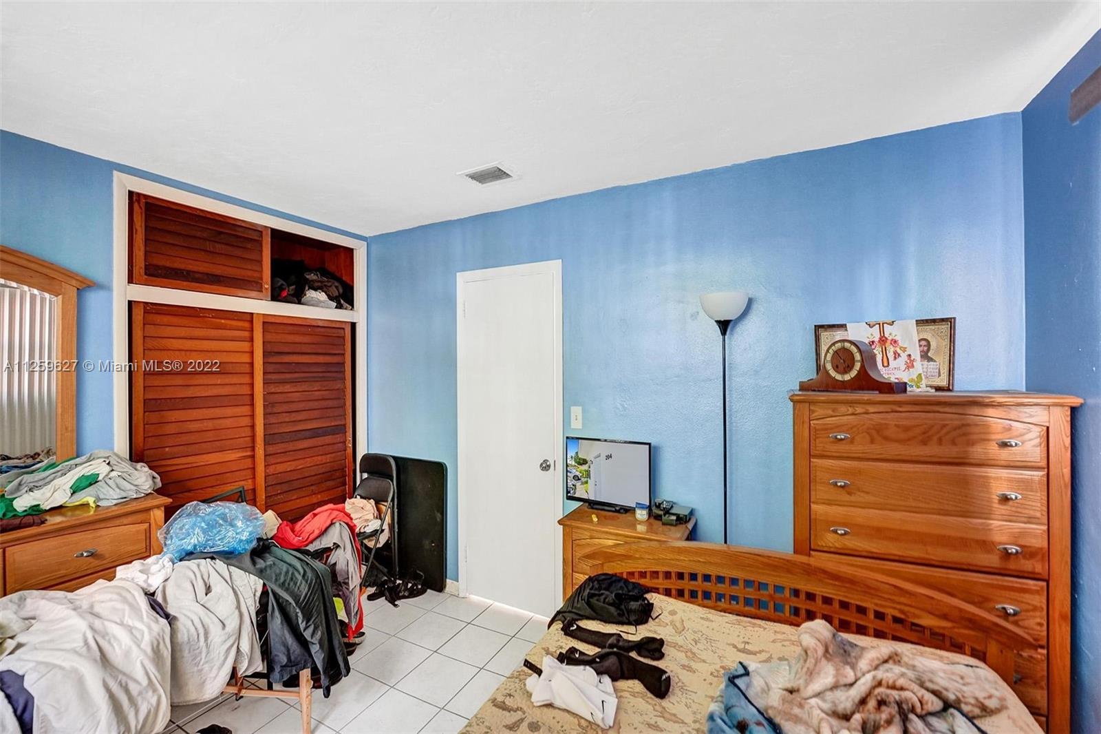 See details / 3039 sq. ft. $ 2022-08-19 0 Photo