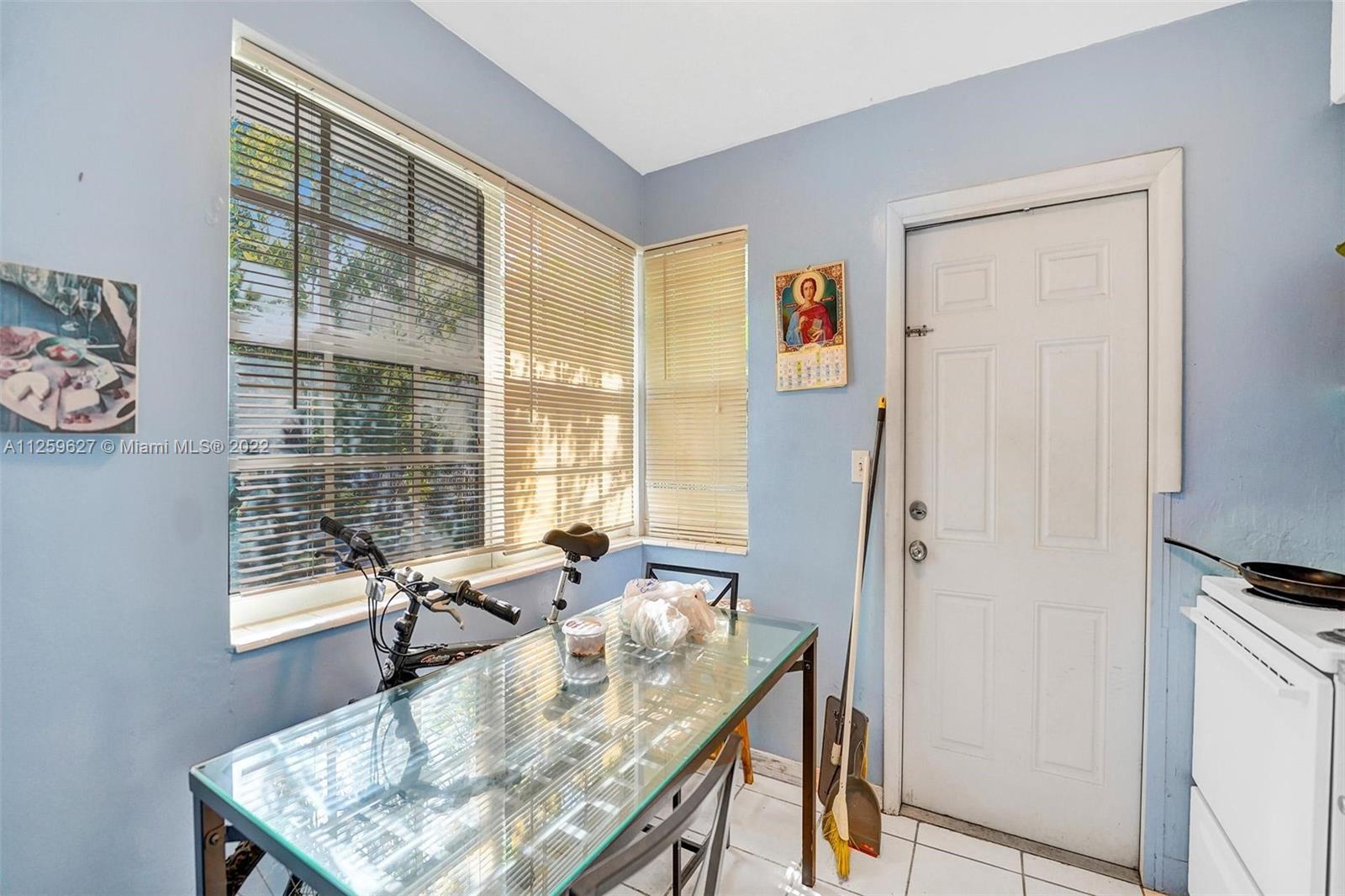 See details / 3039 sq. ft. $ 2022-08-19 0 Photo