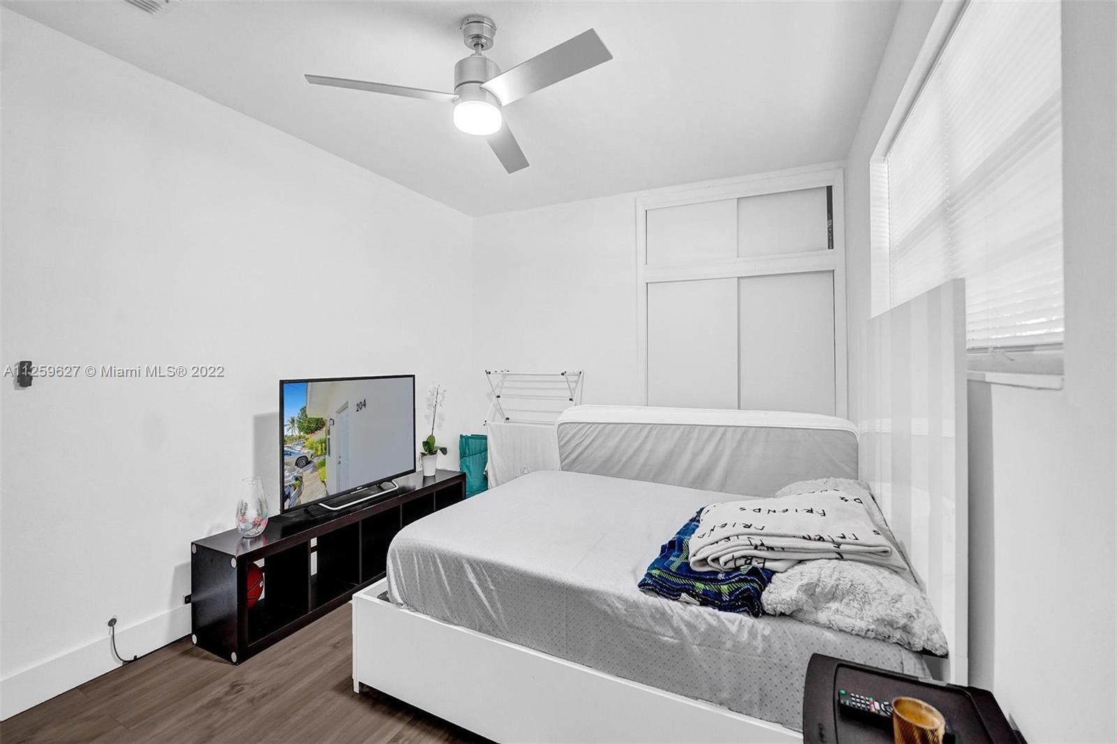 See details / 3039 sq. ft. $ 2022-08-19 0 Photo