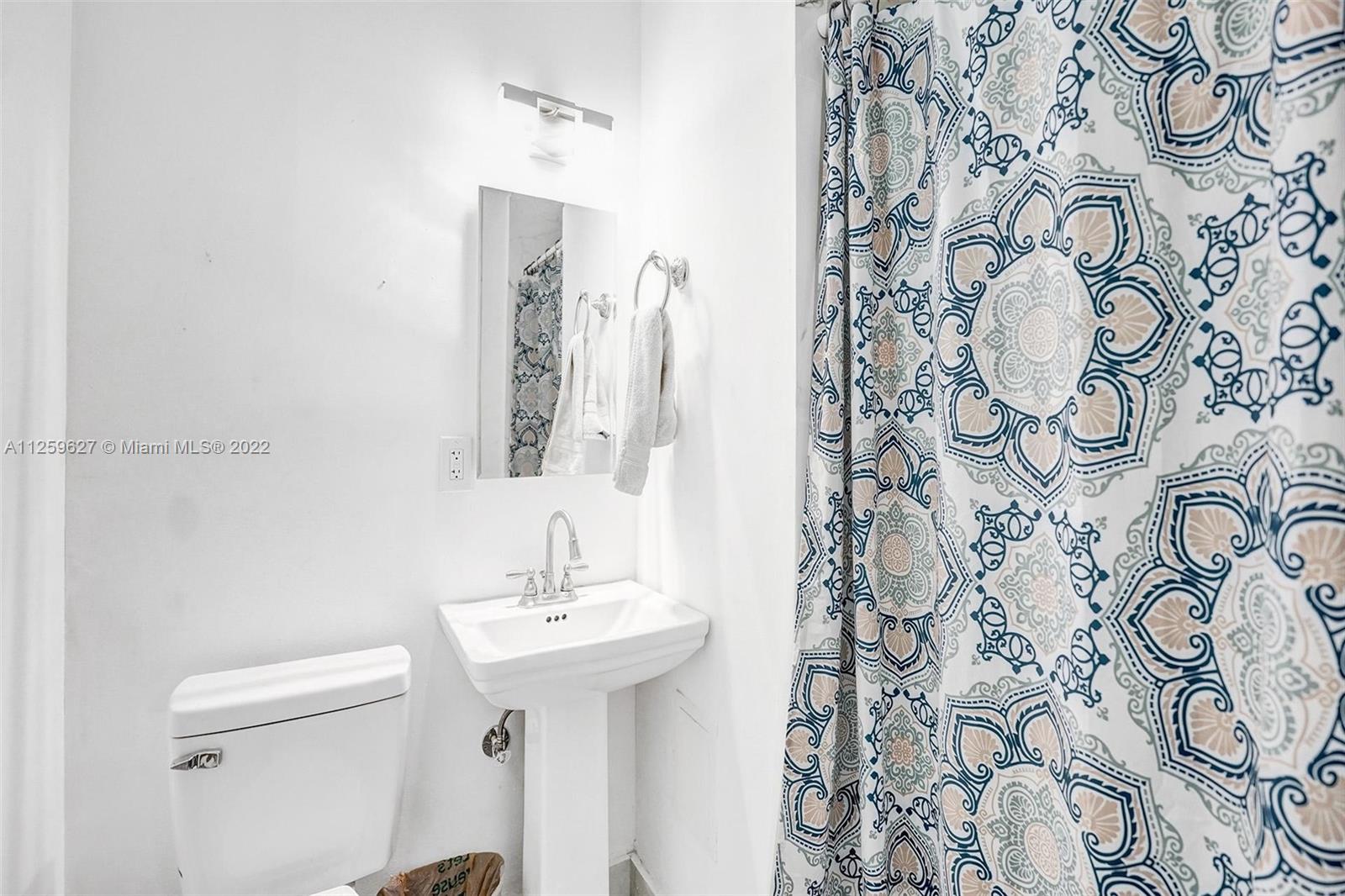 See details / 3039 sq. ft. $ 2022-08-19 0 Photo
