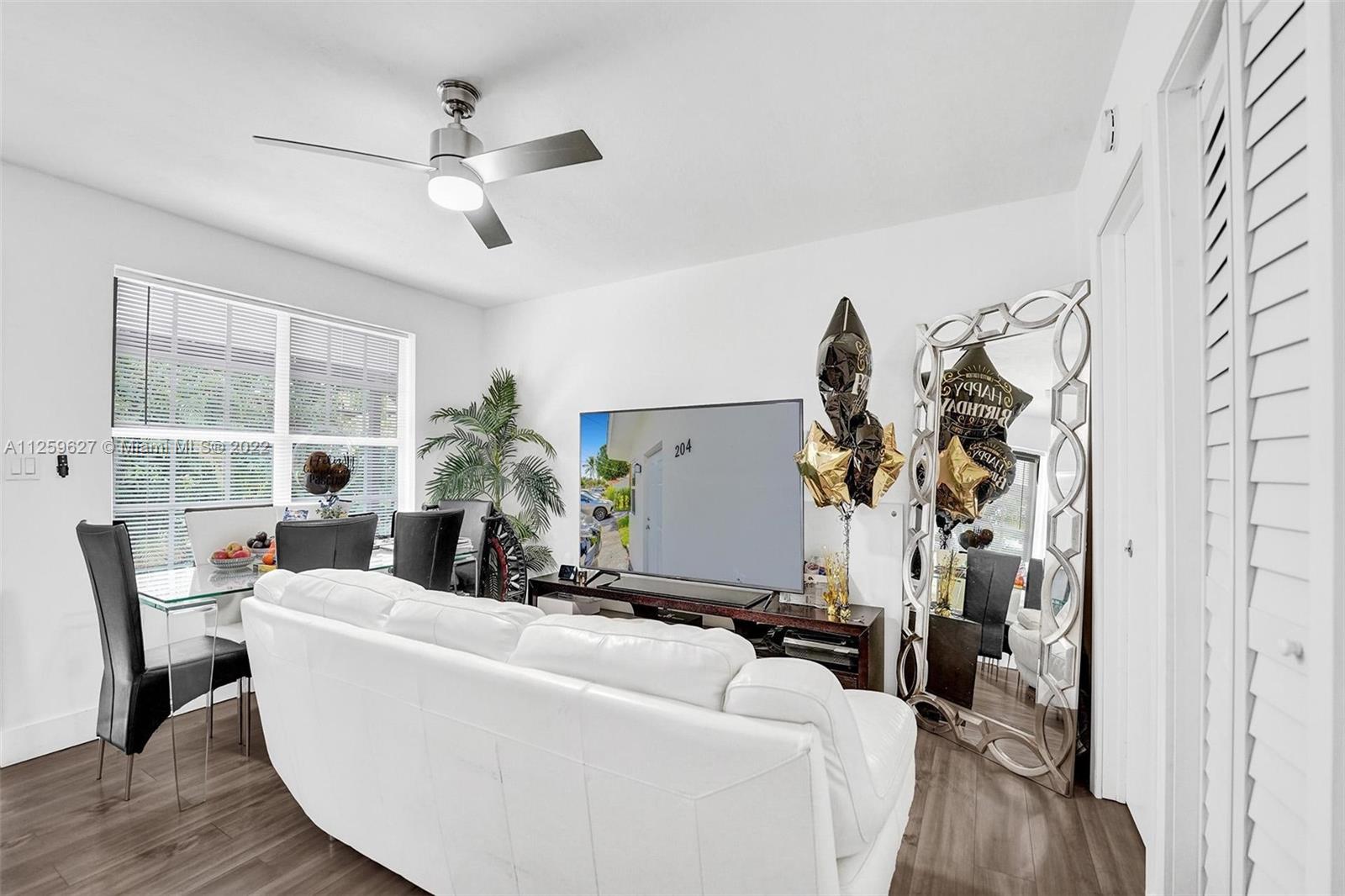 See details / 3039 sq. ft. $ 2022-08-19 0 Photo